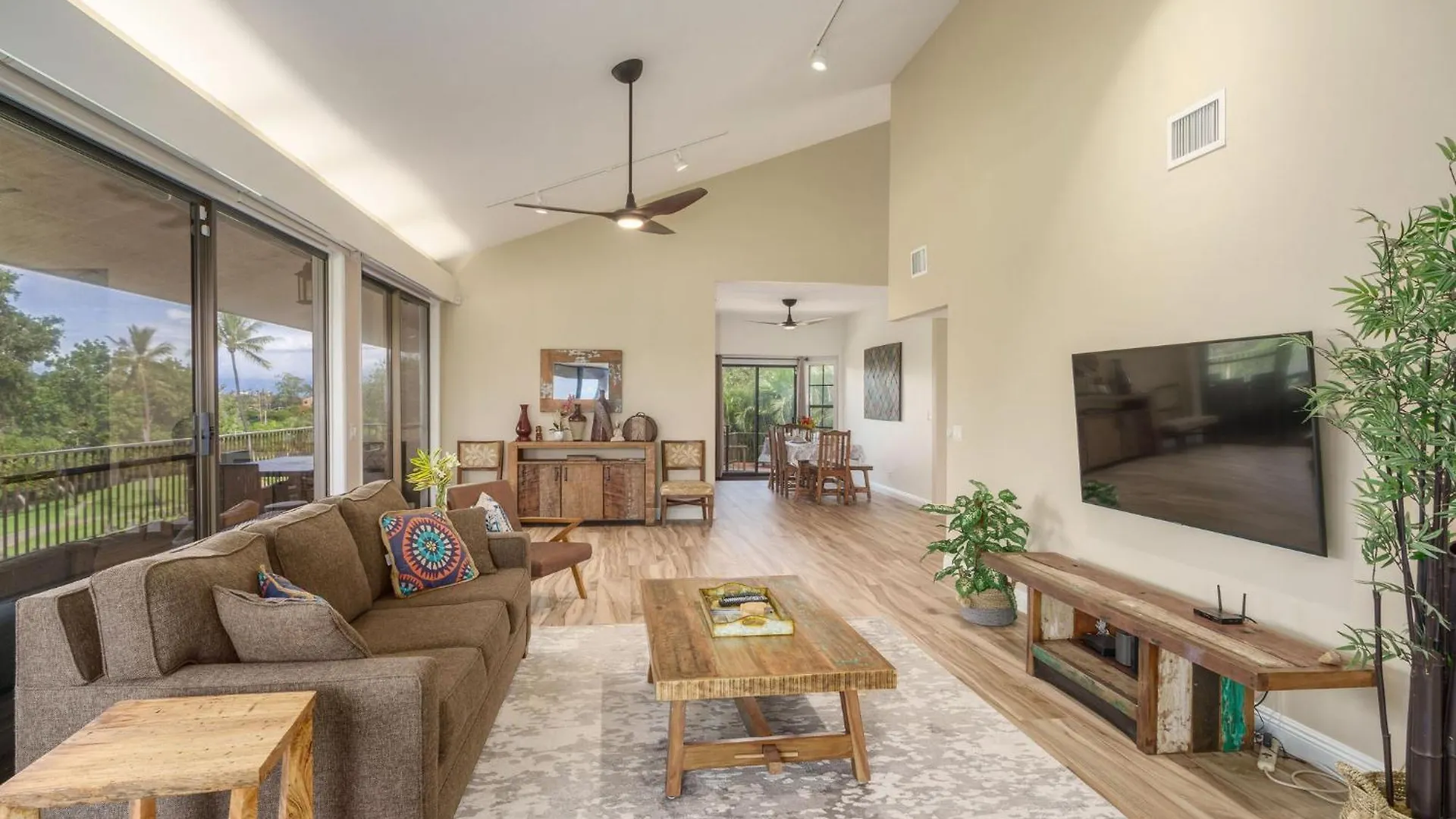 Kaanapali Hini New Pool - Fully Remodeled - Across The Street From Kaanapali Beach Lahaina Holiday home